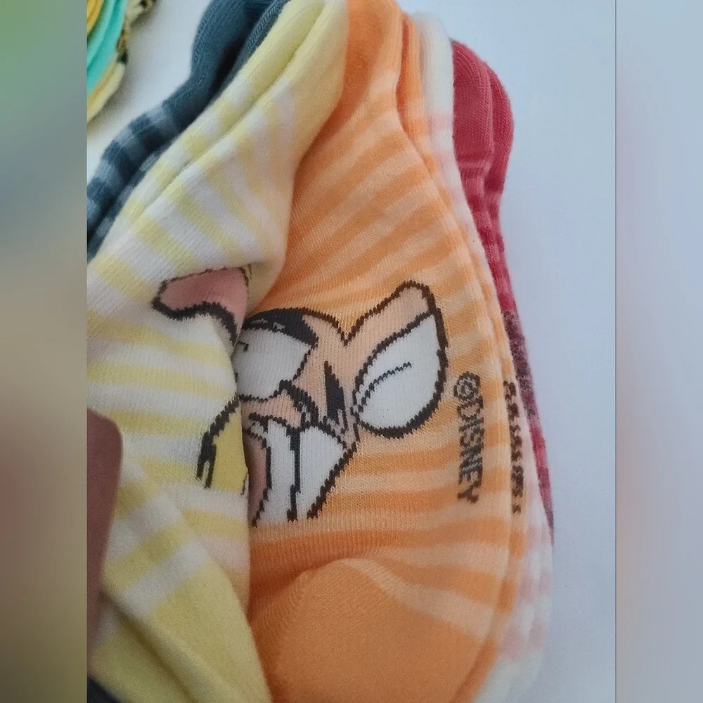 Disney Winnie the Pooh No Show Socks 5 Pairs Shoe Size 4-10